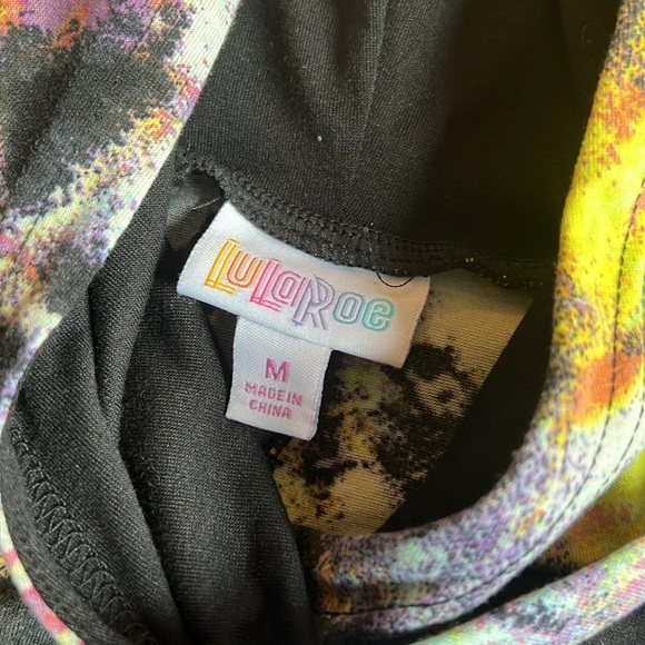 Lularoe Amber tie dye black green yellow pink purple hoodie sweatshirt size M - Picture 4 of 6